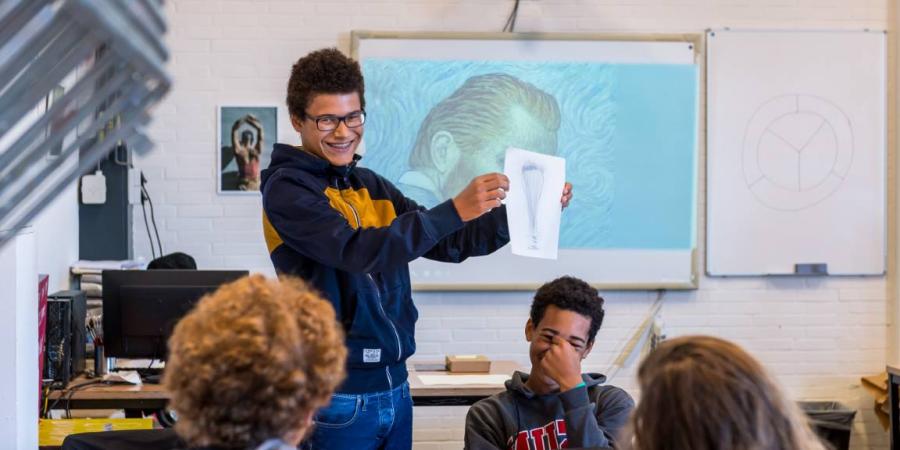 Hoe open je een gesprek over stress, vriendschap of sombere gevoelens?